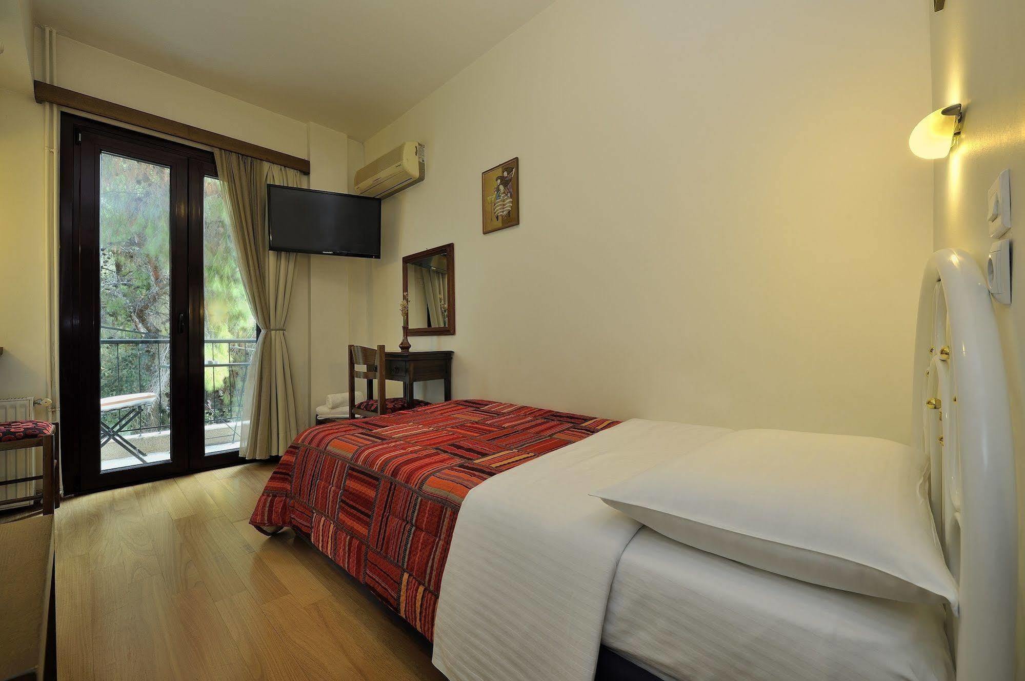 Dryades & Orion Hotel أثينا المظهر الخارجي الصورة